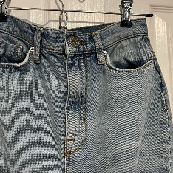 Urban outfitters ripped jeans - Picture 4 of 5